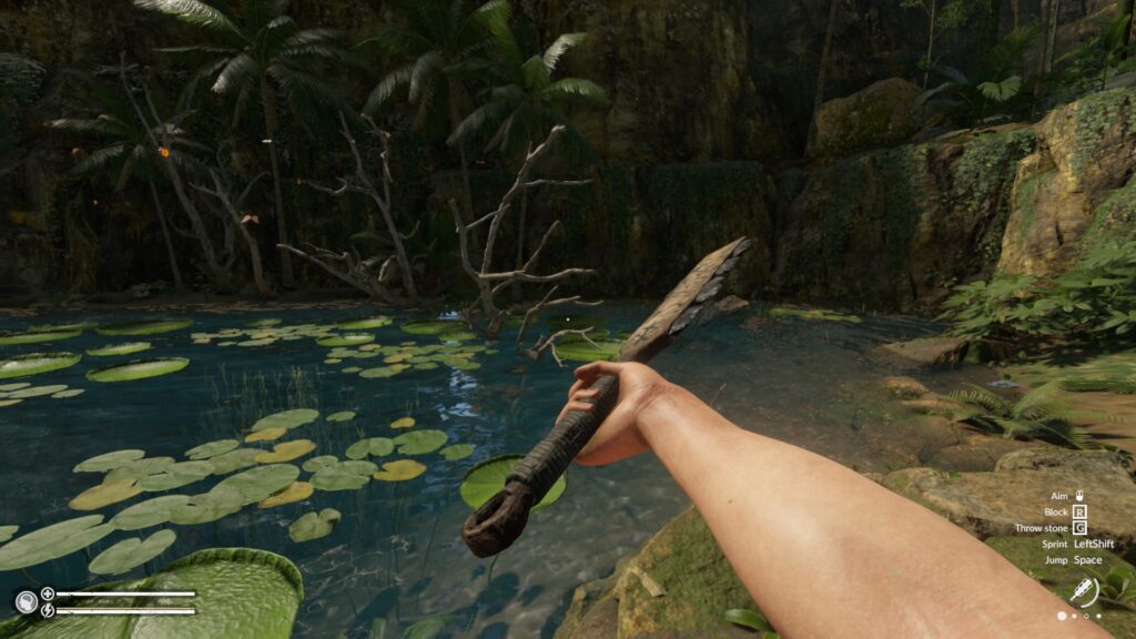 Attacking with the Aztec Weapon in Green Hell