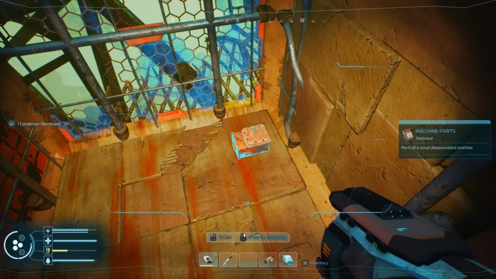 Looting Machine Parts From a Communication Point in Forever Skies